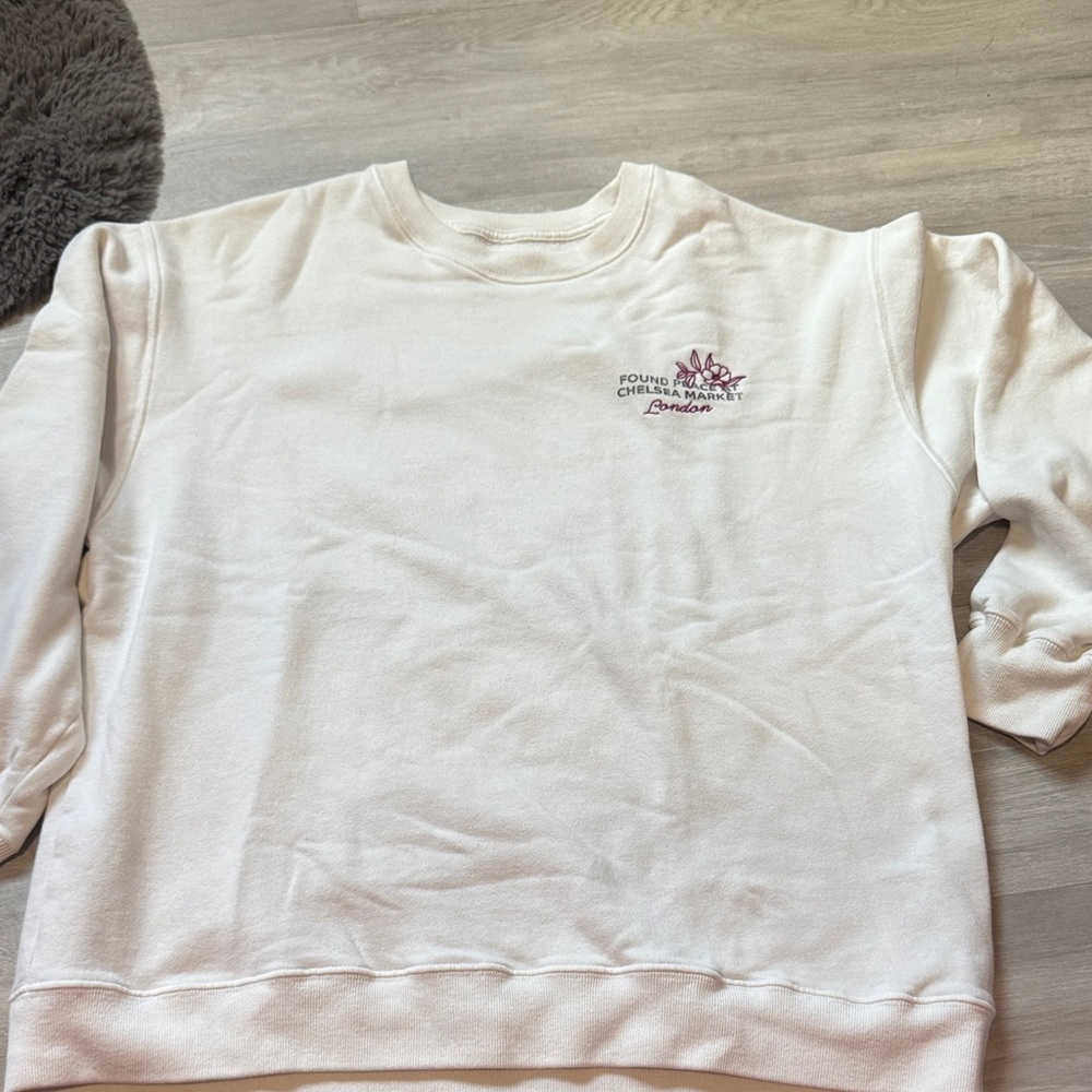 Hollister, off-white sweatshirt, size medium